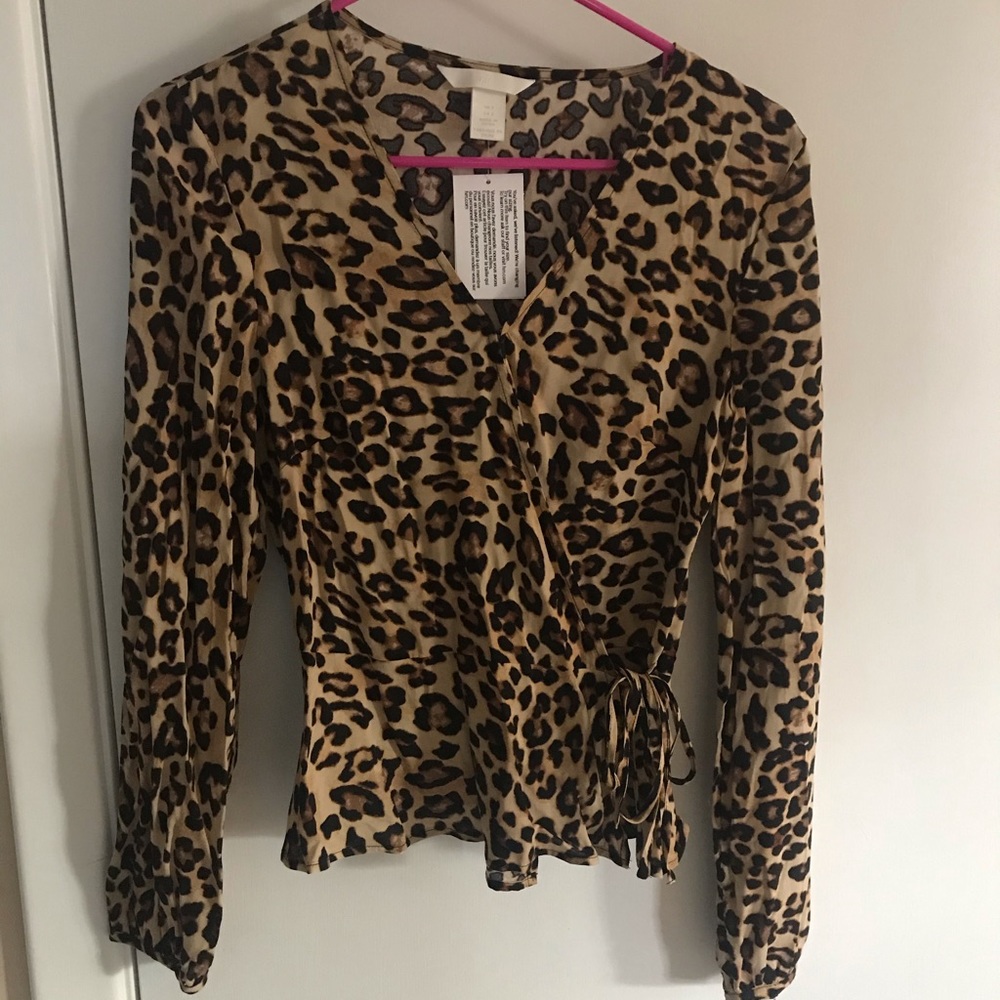 Wrap front cheetah print top